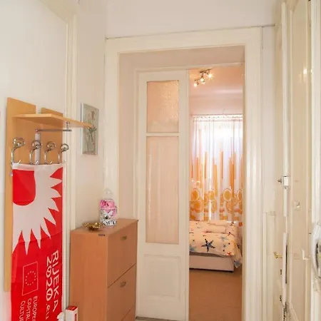 Firenze Апартаменты Риека