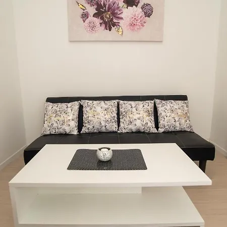Firenze Apartment